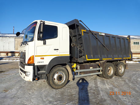 Самосвал Hino 700.1